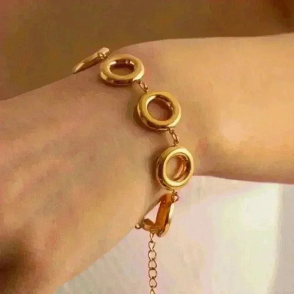 18k Gold Filled Bracelet with Little Circles - Picture 1 of 3